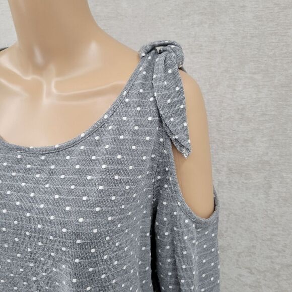 Lane Bryant Women's Plus Size 18/20 Gray Swiss Dot Cold Shoulder Sweater - Picture 3 of 12